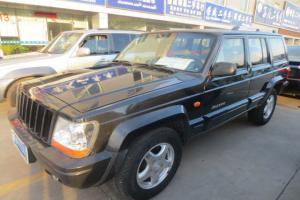 合肥包河區二手車選購指南 探訪寶匯車行，解讀二手吉普切諾基2700